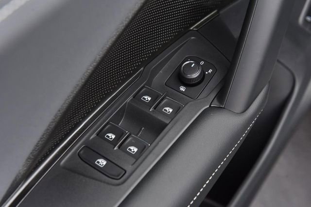 New 2026 Volkswagen Tiguan SE image 9