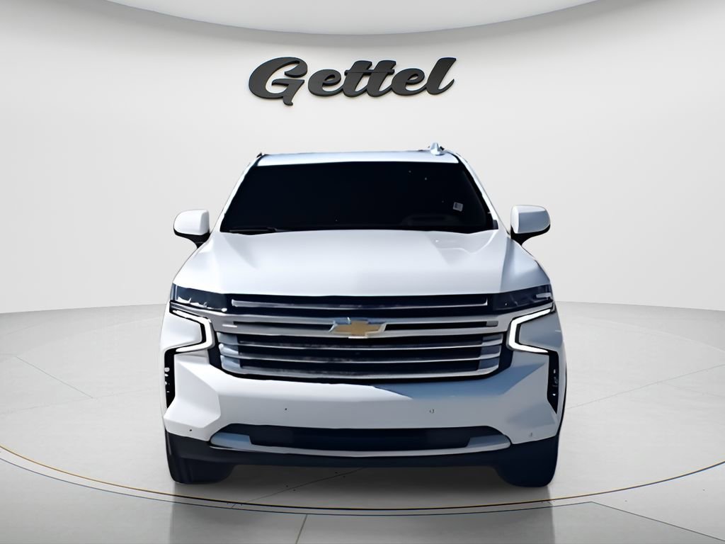 Used 2021 Chevrolet Suburban High Country image 3