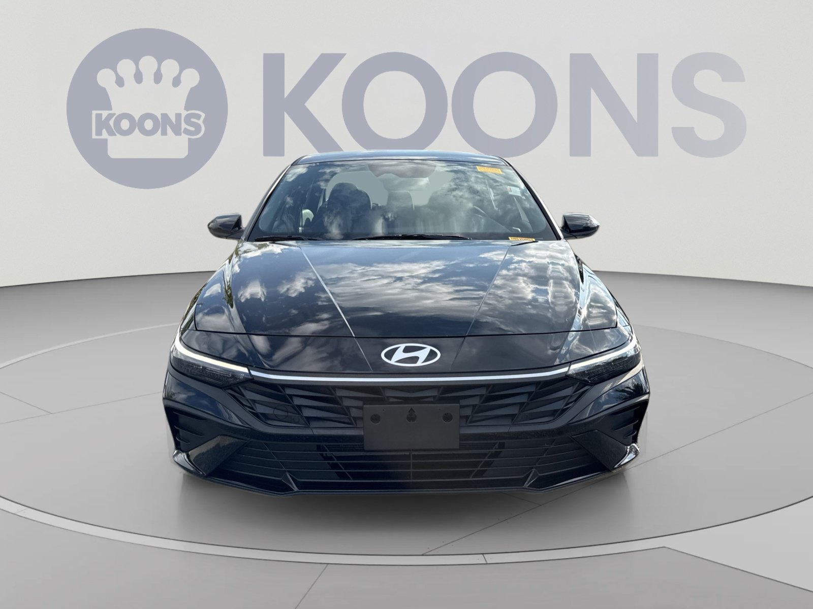 Used 2025 Hyundai Elantra Sport FWD image 11