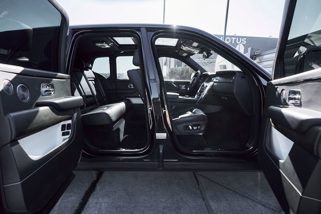Used 2019 Rolls-Royce Cullinan AWD/4WD image 25