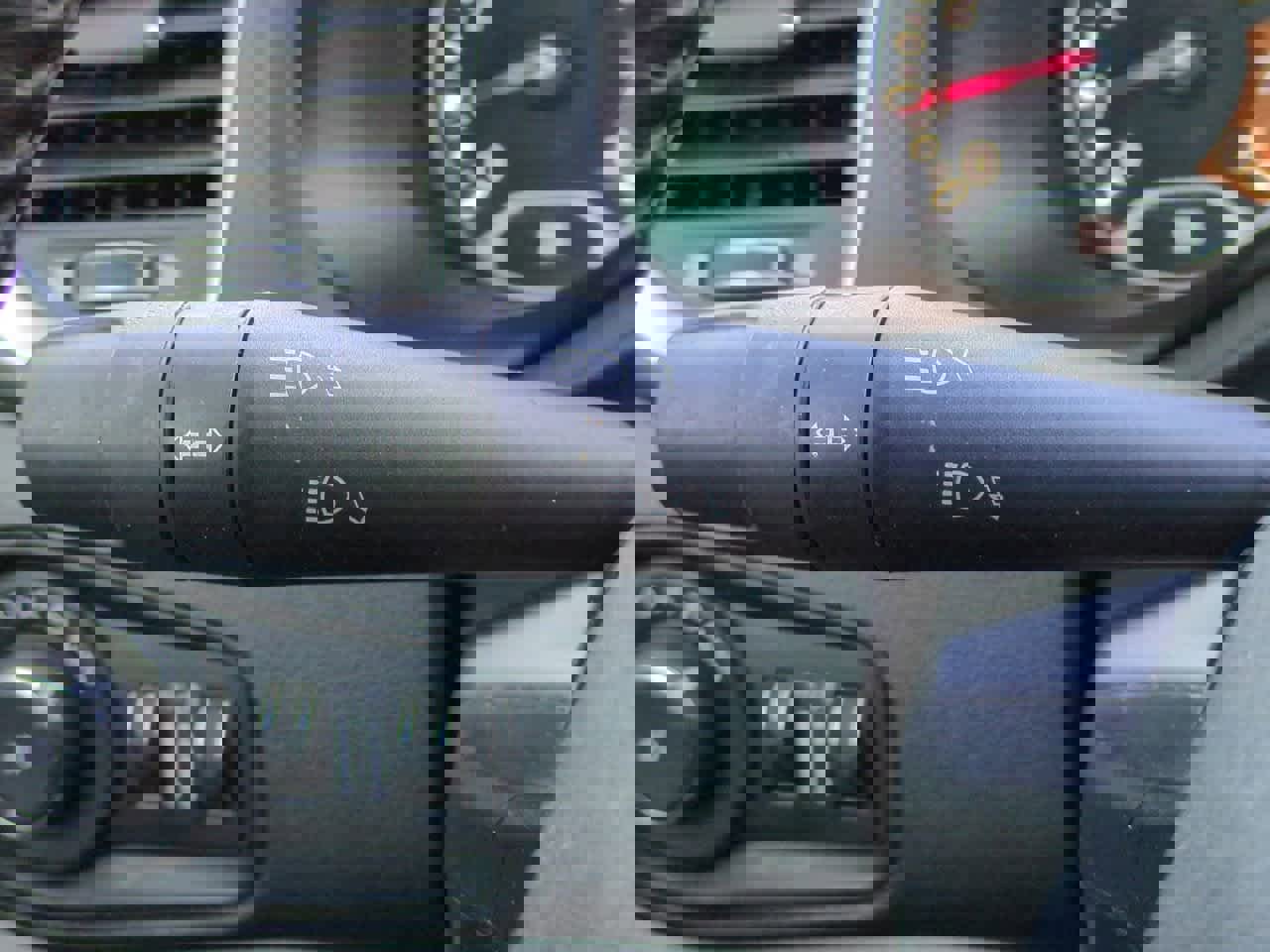 Used 2021 Jeep Renegade Latitude w/ Convenience Group image 27