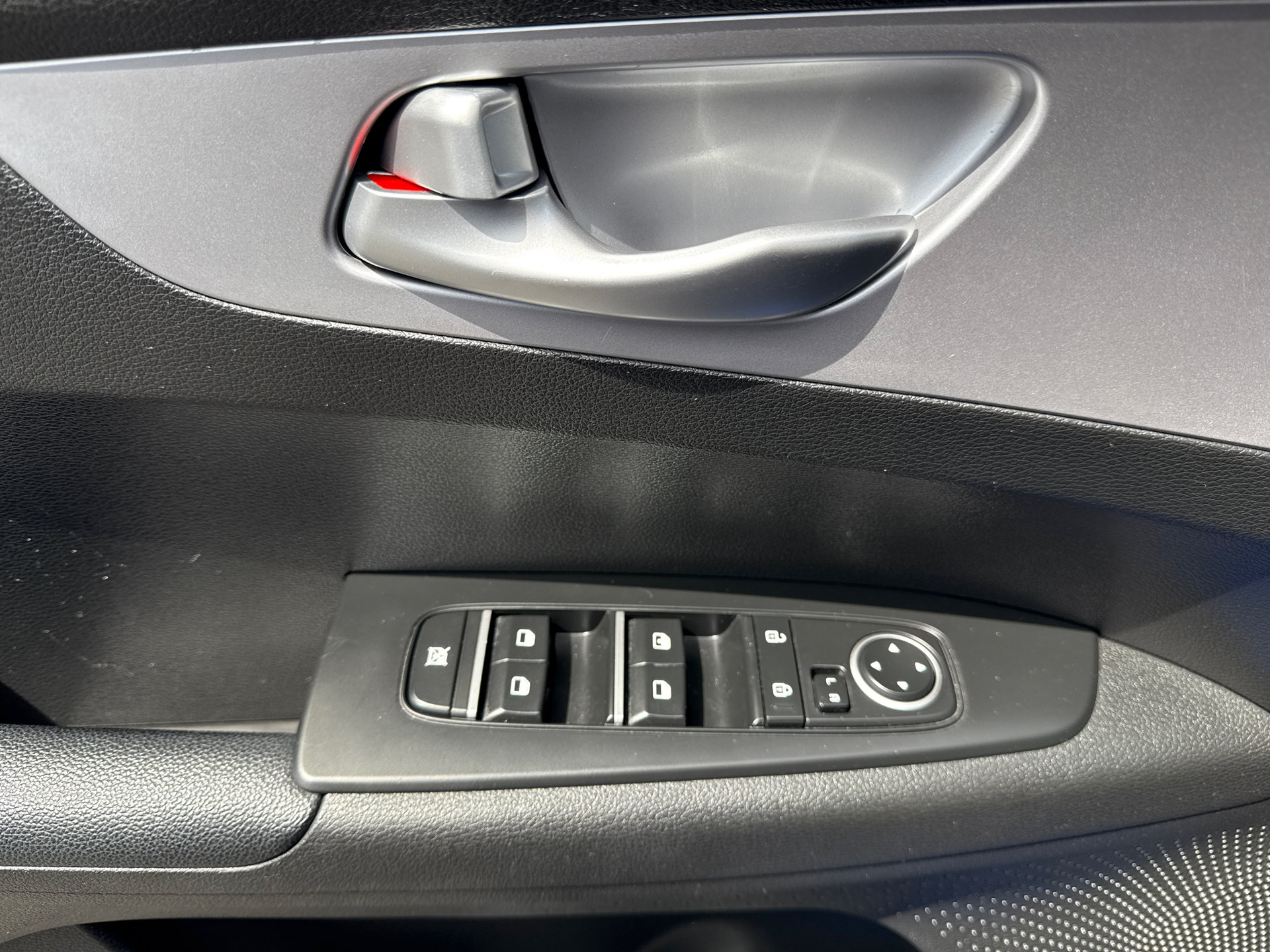 Used 2023 Kia Forte LXS FWD image 22