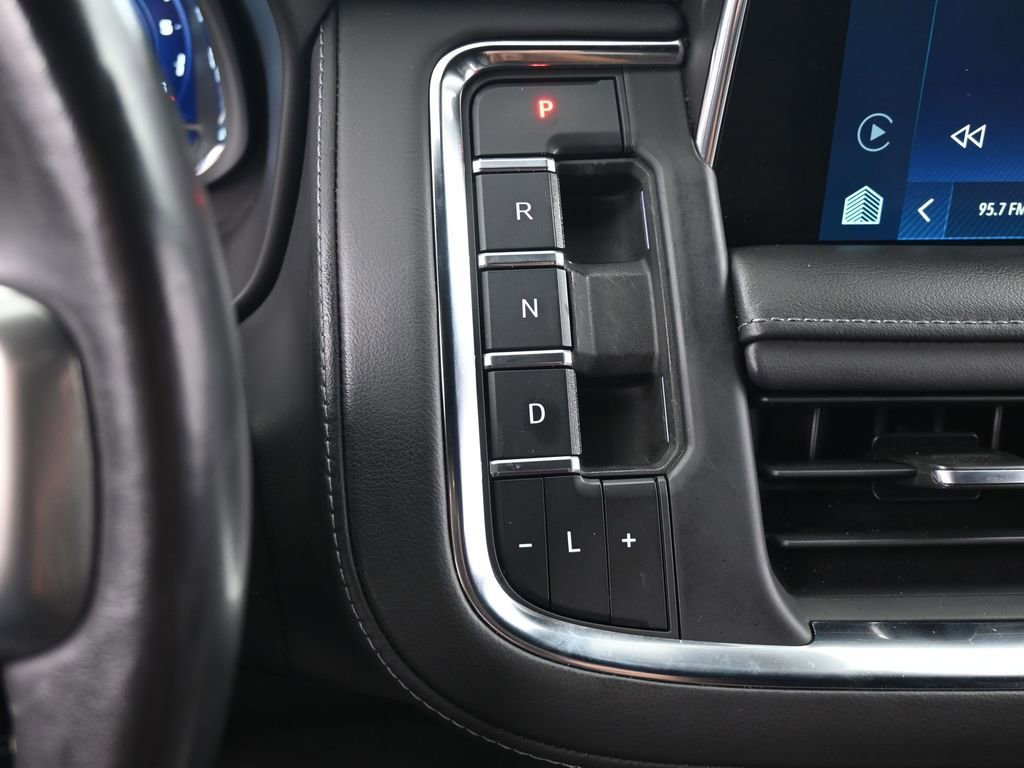 Used 2022 Chevrolet Tahoe LT w/ Luxury Package image 32