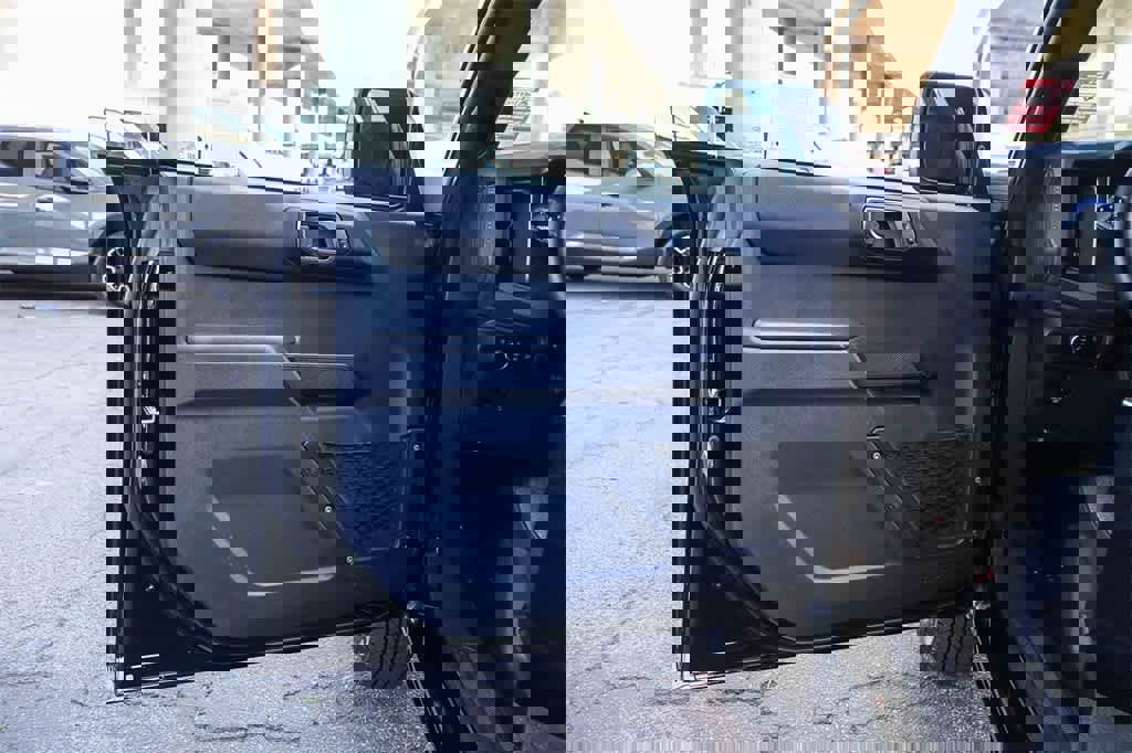 Used 2025 Ford Bronco Big Bend image 24