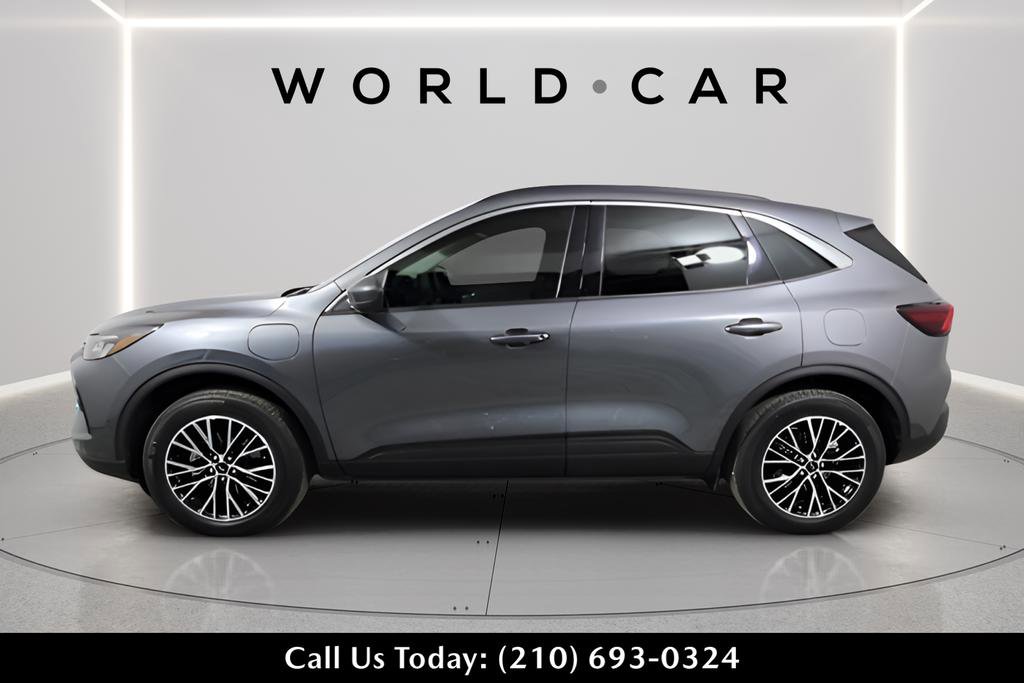 Used 2024 Ford Escape SE image 4