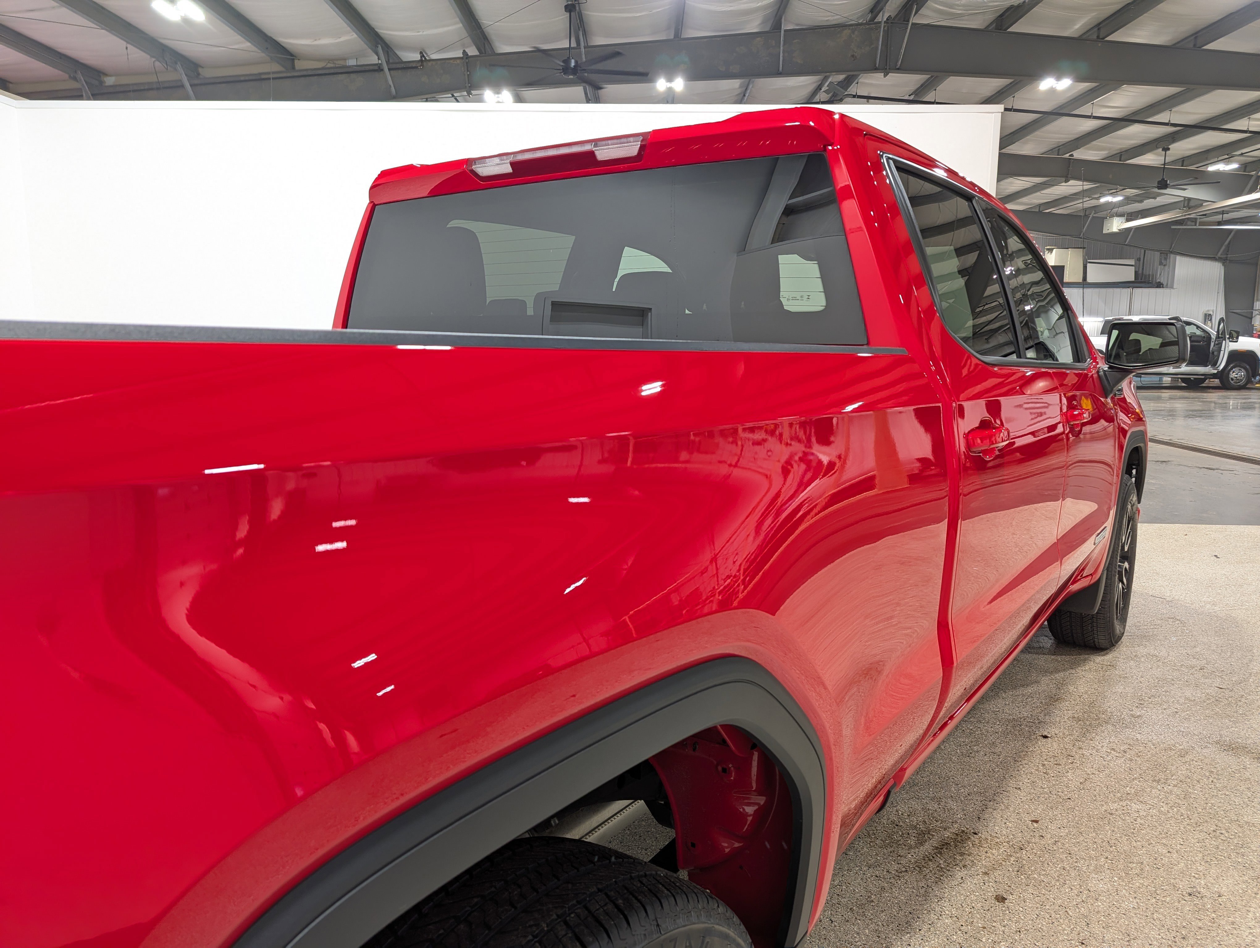 Used 2025 GMC Sierra 1500 Elevation image 3