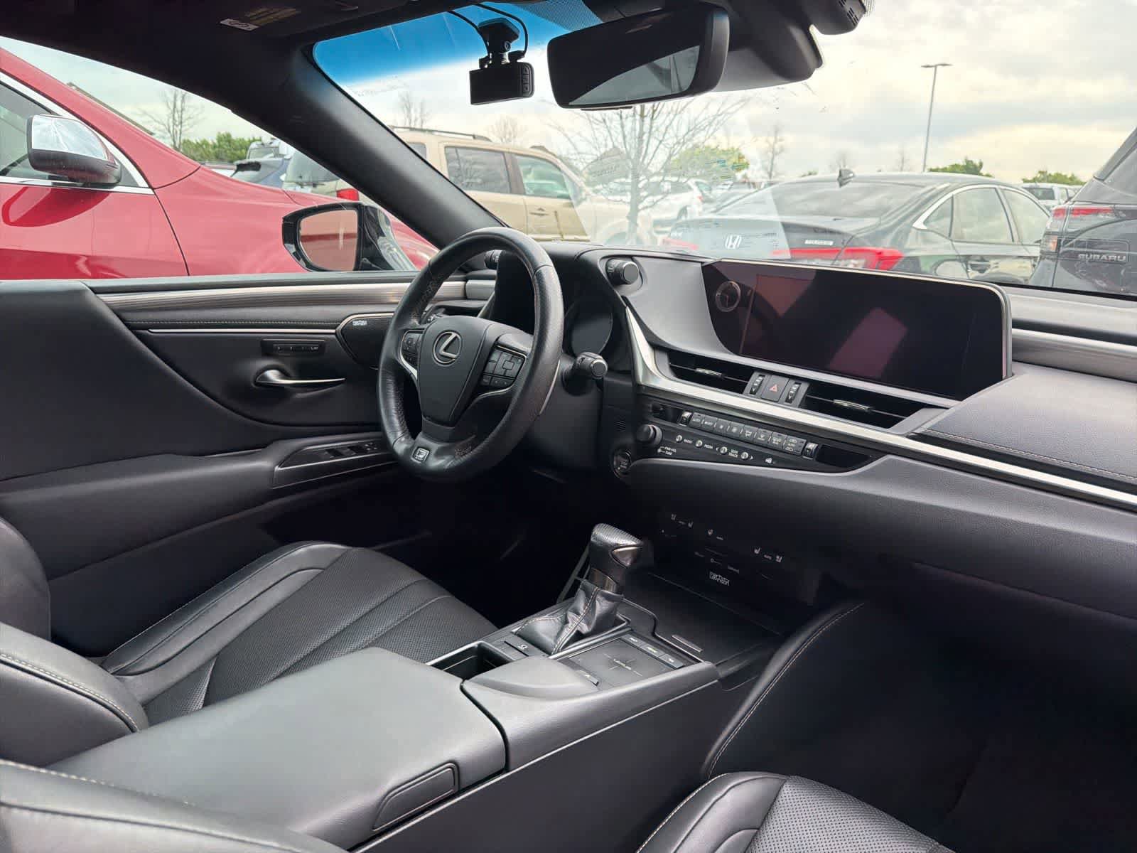 Used 2019 Lexus ES 350 F Sport w/ Accessory Package 2 FWD video 2