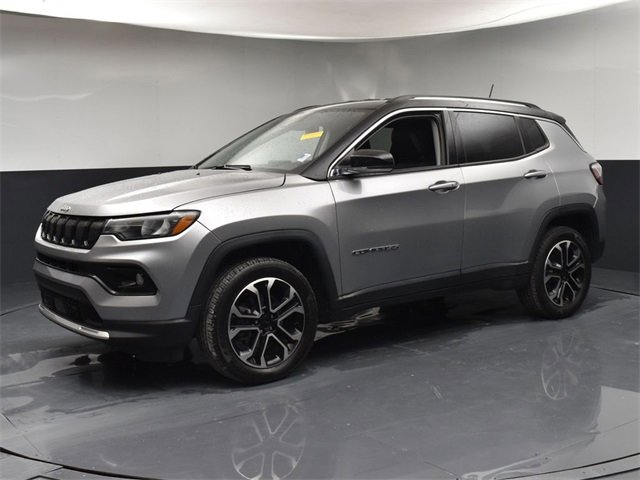 Used 2022 Jeep Compass Limited image 4