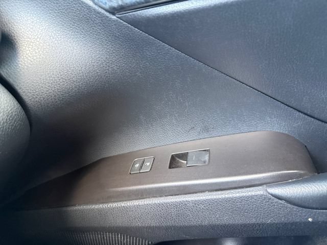 Used 2022 Toyota Camry SE FWD image 13