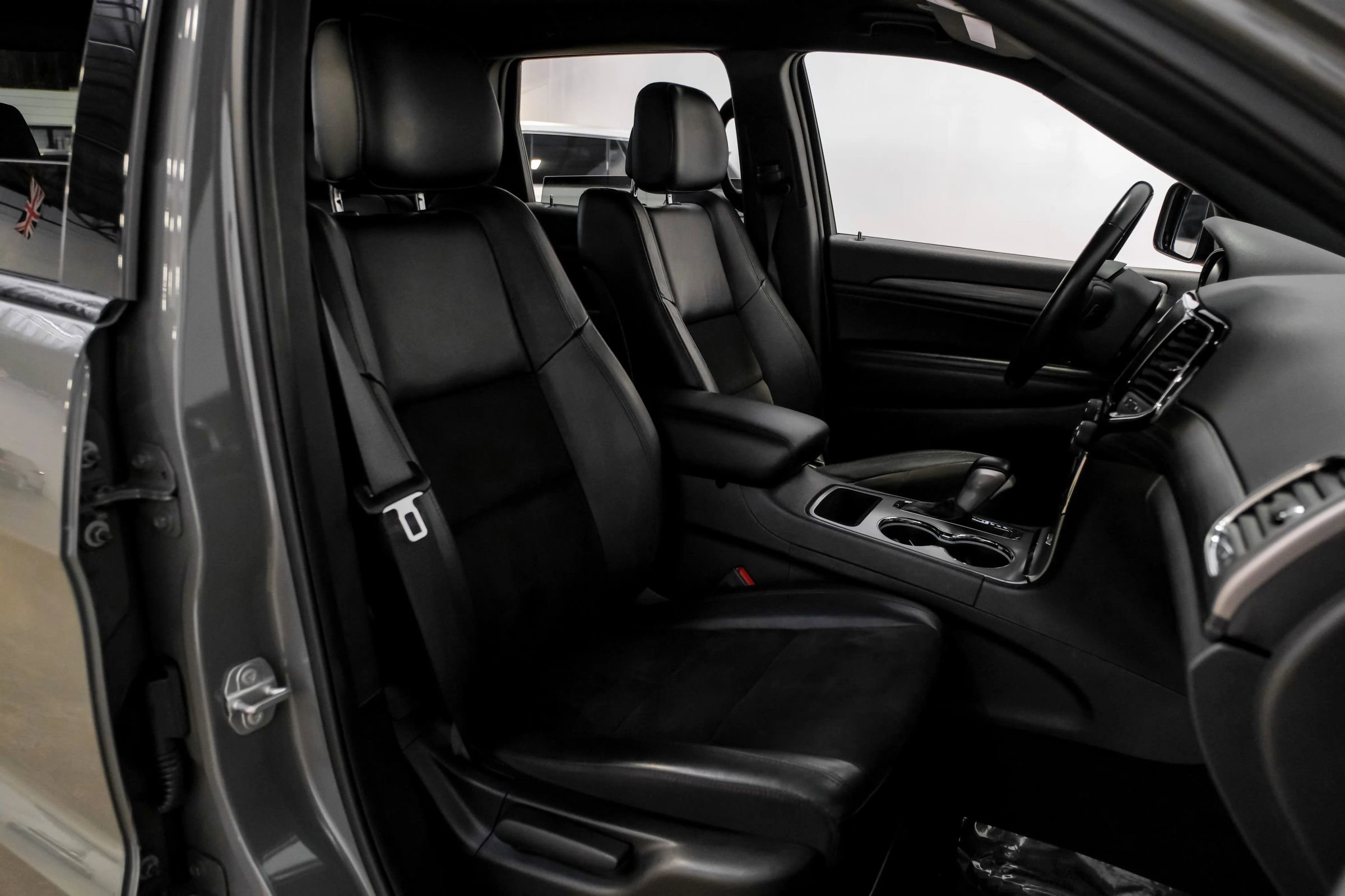 Used 2021 Jeep Grand Cherokee Laredo X RWD image 30
