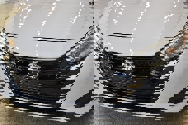 Used 2025 Nissan Versa SV image 16