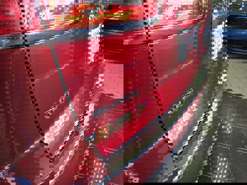 Used 2015 Buick Enclave Leather image 28