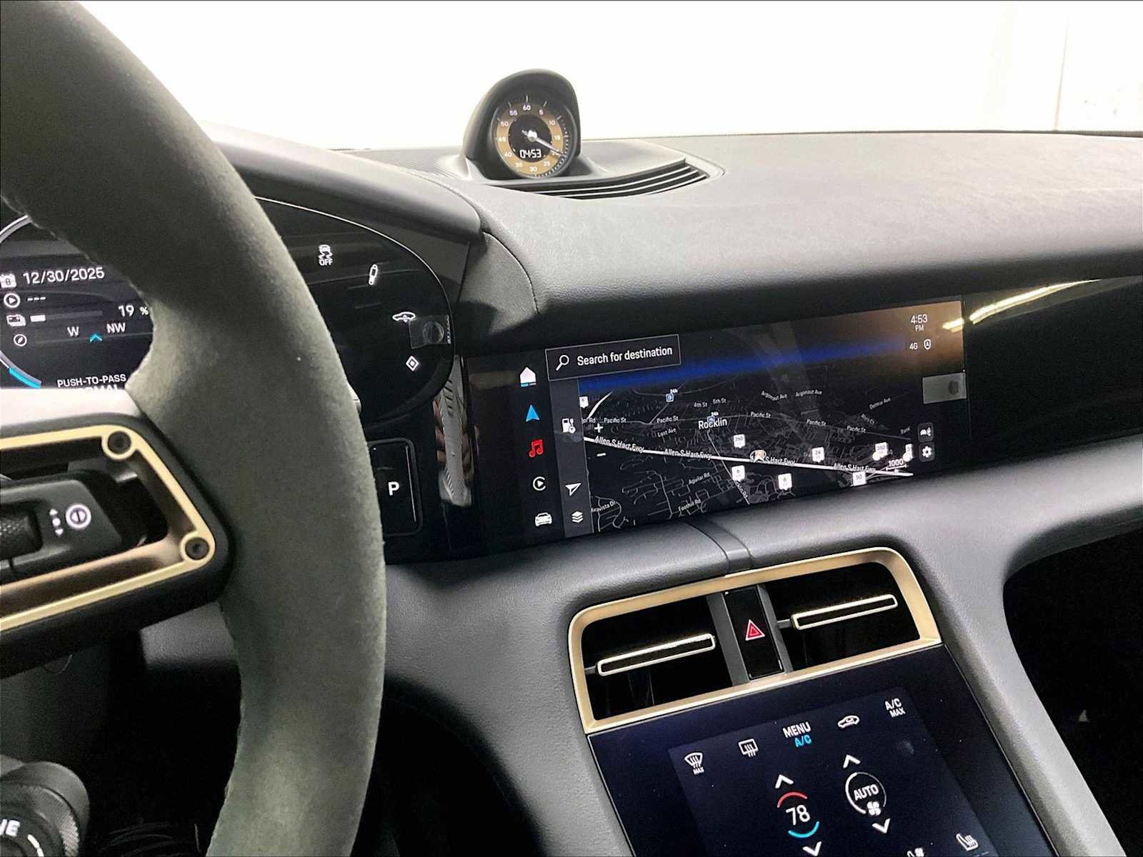 Used 2025 Porsche Taycan 4S image 19