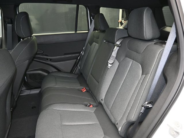 New 2026 Jeep Cherokee Laredo AWD/4WD image 36