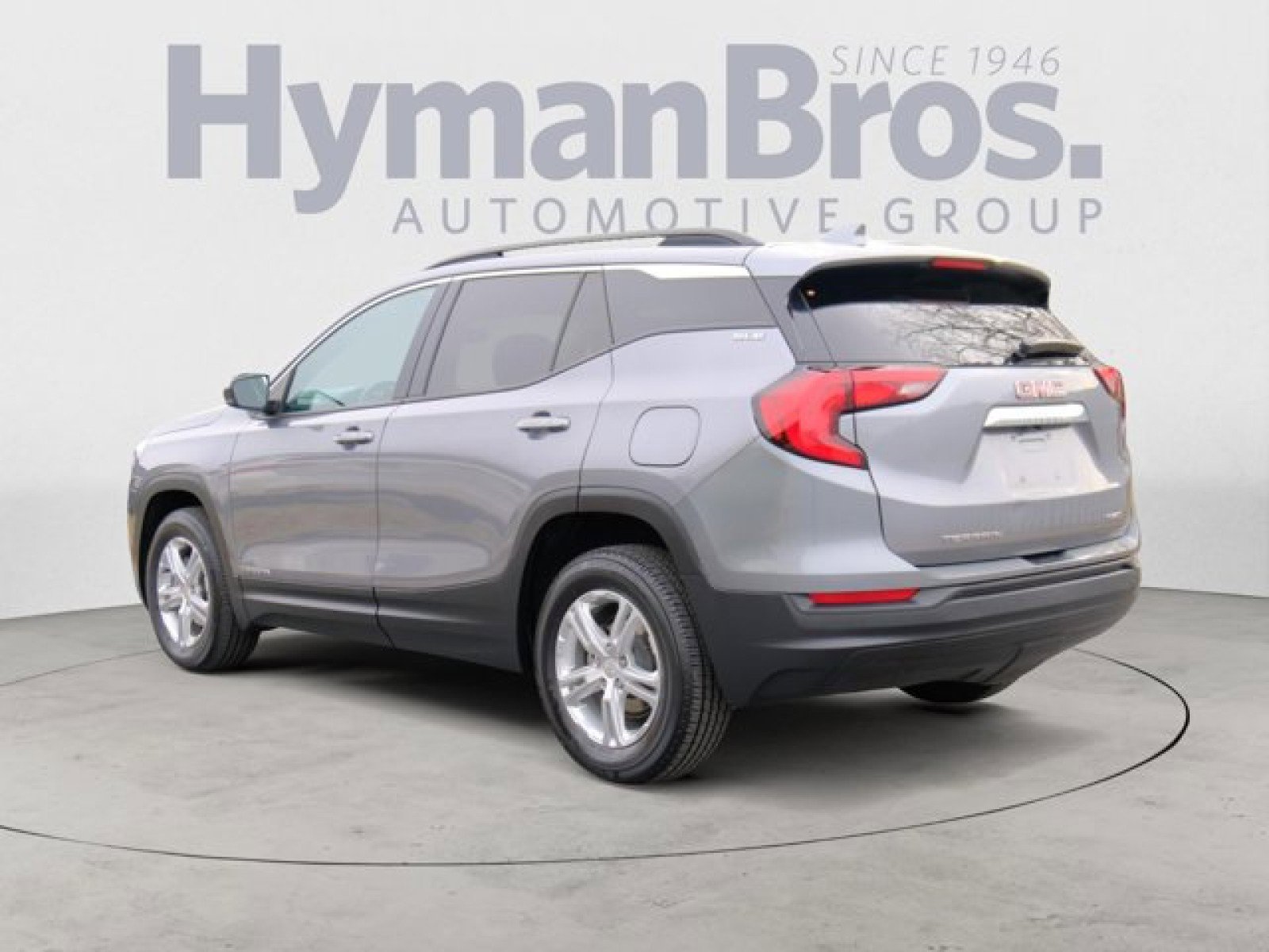 Used 2020 GMC Terrain SLE w/ Driver Convenience Package image 5