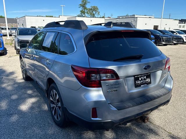 Used 2017 Subaru Outback 2.5i Limited AWD/4WD image 3