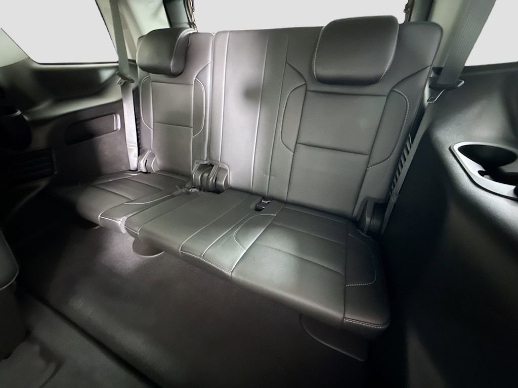 Used 2019 GMC Yukon SLT w/ Premium Edition AWD/4WD image 24