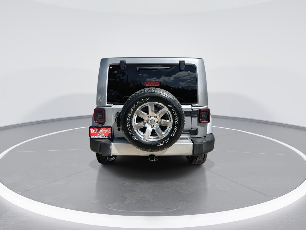Used 2015 Jeep Wrangler Unlimited Sahara w/ Dual Top Group AWD/4WD image 7