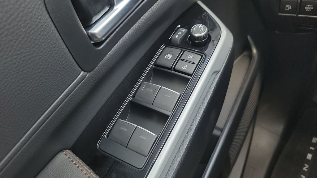 New 2026 Toyota Sienna Limited FWD image 19