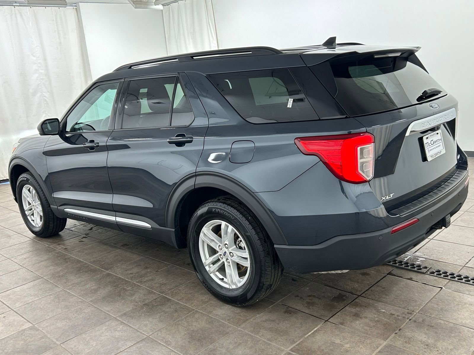 Used 2023 Ford Explorer XLT w/ Class IV Trailer Tow Package image 3