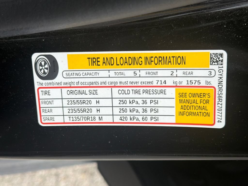 Used 2024 Cadillac XT5 Premium Luxury w/ LPO, Floor Liner Package AWD/4WD image 31