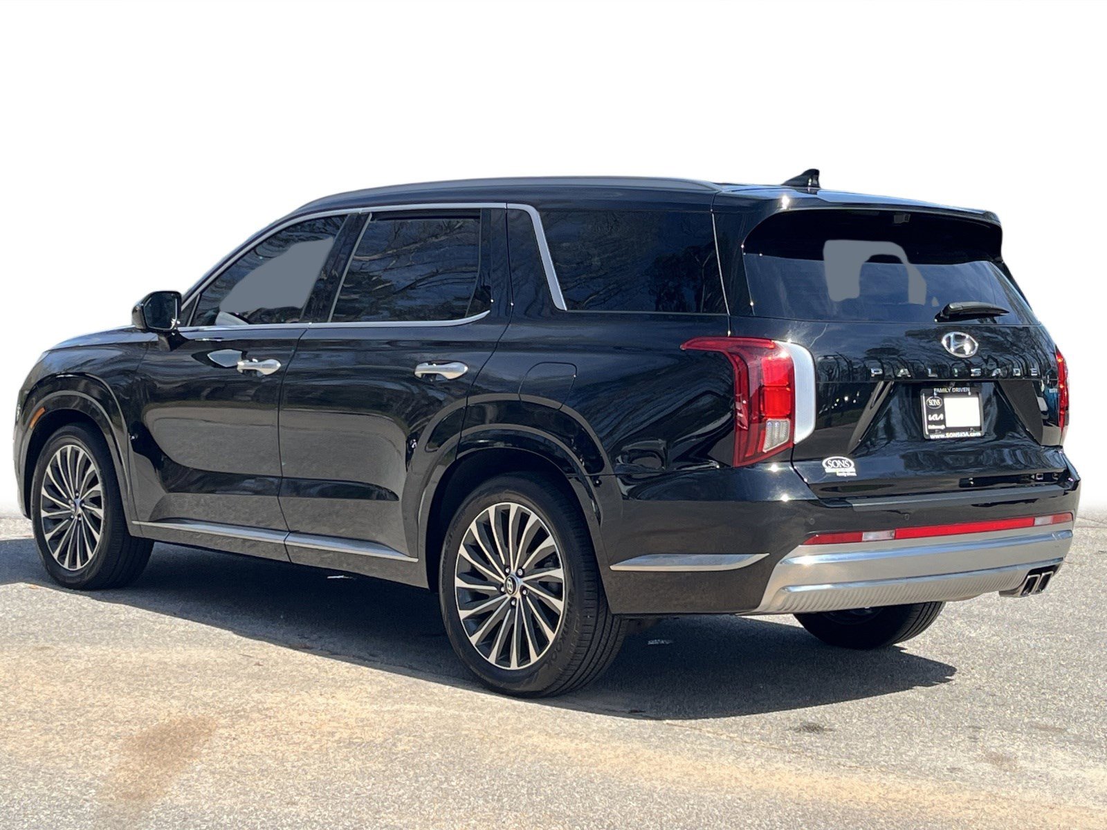 Used 2023 Hyundai Palisade Calligraphy w/ Cargo Package image 24