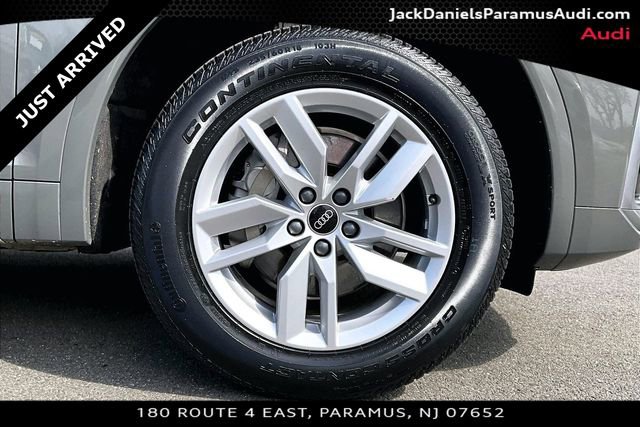 Used 2023 Audi Q5 2.0T Premium w/ Convenience Package image 8