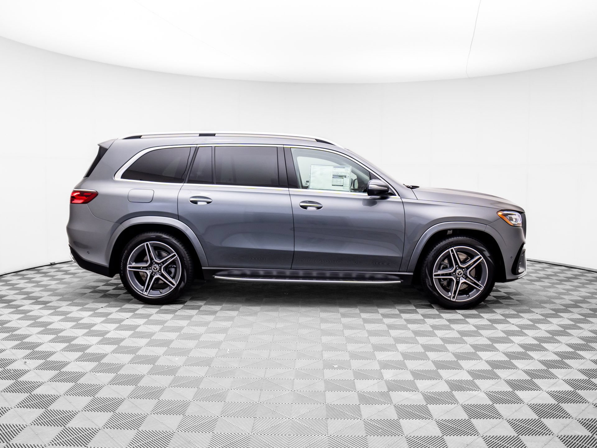 New 2026 Mercedes-Benz GLS 450 4MATIC image 6