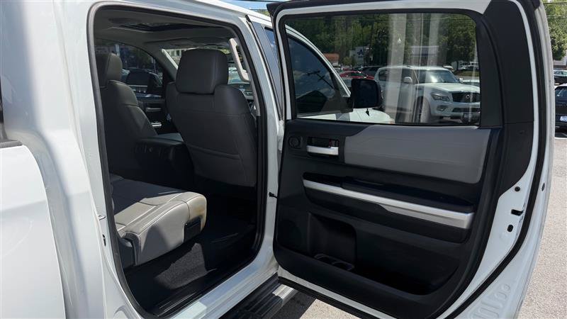 Used 2015 Toyota Tundra Limited w/ Limited Premium Package AWD/4WD image 37