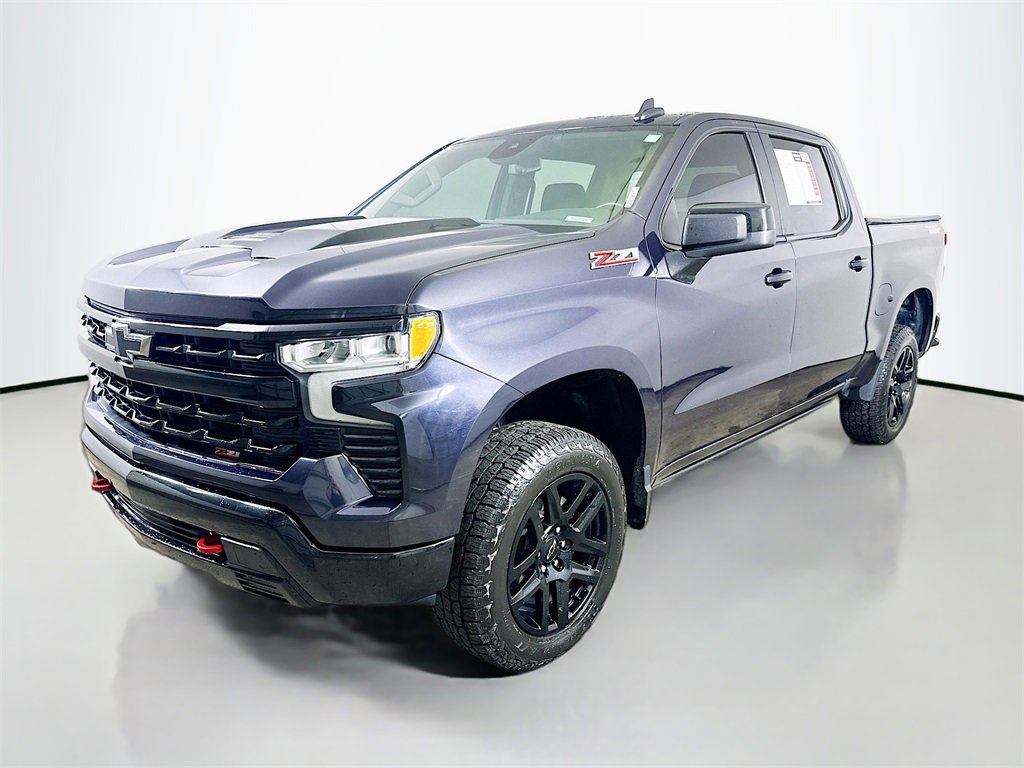 Used 2022 Chevrolet Silverado 1500 LT Trail Boss image 3