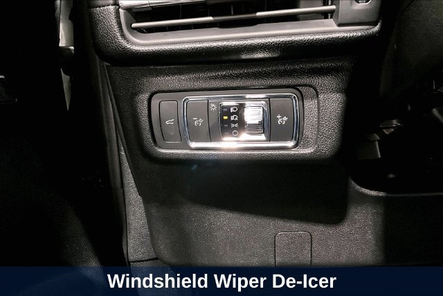 Used 2022 Lincoln Corsair AWD w/ Elements Package image 22