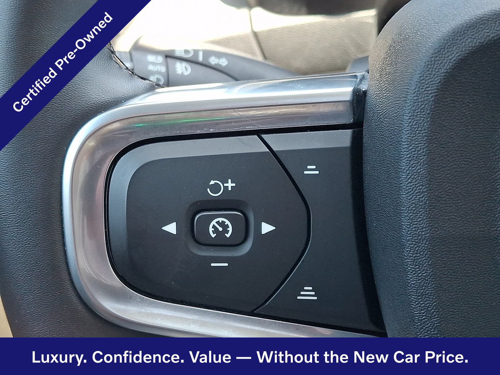 Certified 2025 Volvo XC40 B5 Ultra AWD/4WD image 20