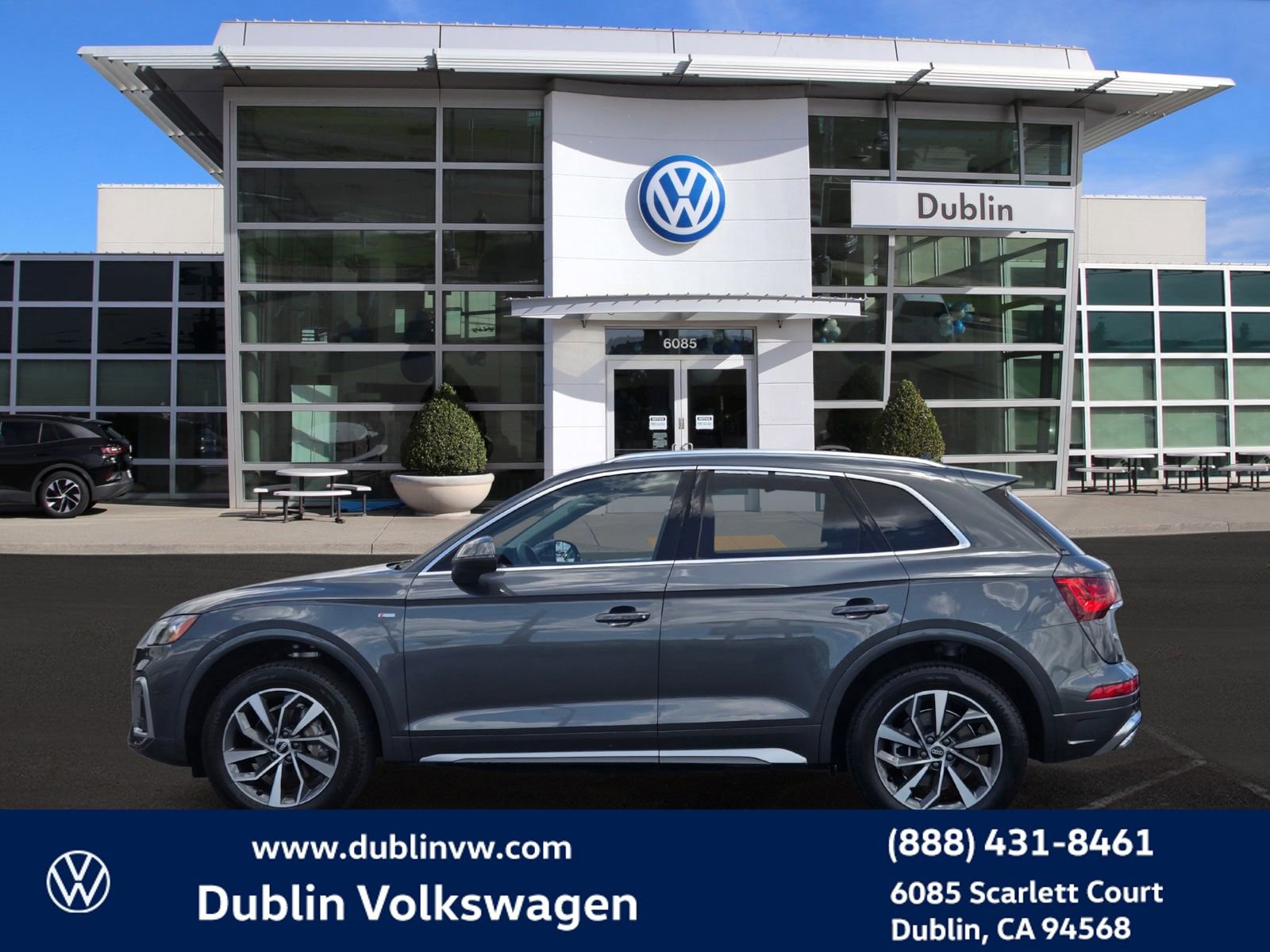 Used 2023 Audi Q5 2.0T Premium Plus w/ Premium Plus Package AWD/4WD image 7