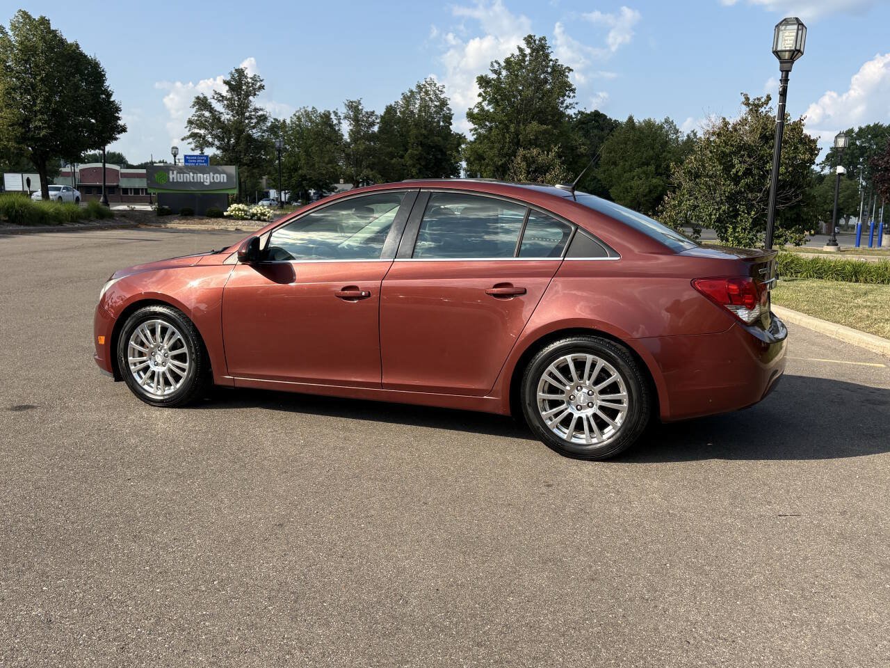 Used 2013 Chevrolet Cruze Eco FWD image 12