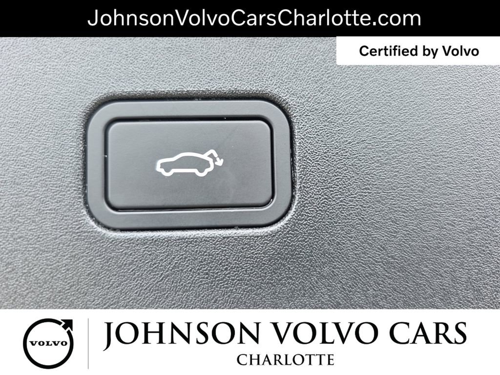 Certified 2025 Volvo EX30 Ultra w/ Climate Package image 13