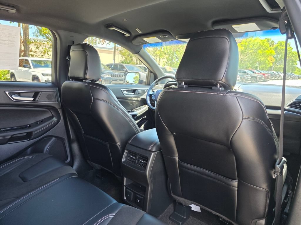 Used 2020 Ford Edge ST AWD/4WD image 13