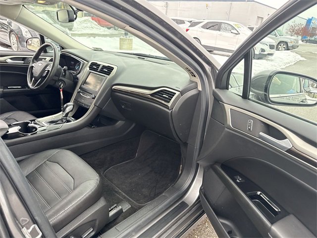 Used 2014 Ford Fusion SE w/ Equipment Group 202A image 22