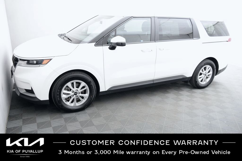 Used 2024 Kia Carnival LX FWD image 8