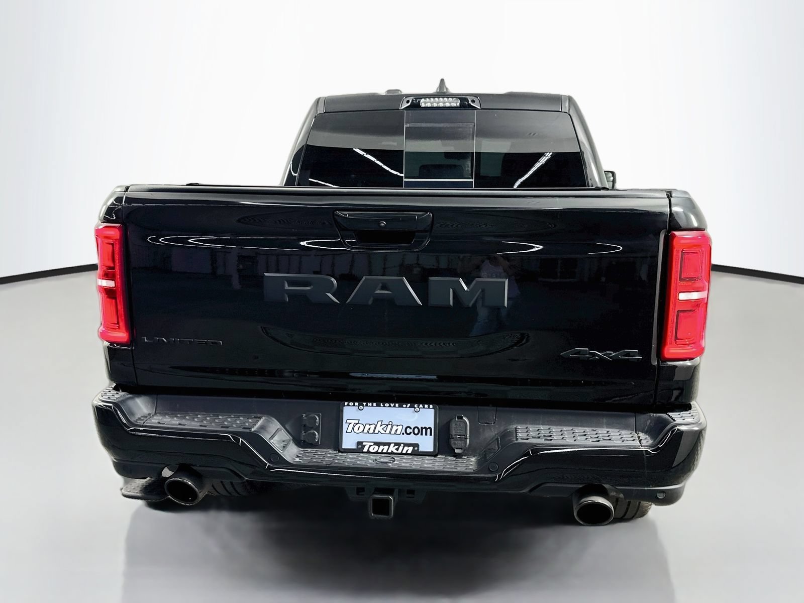Used 2025 RAM 1500 Limited AWD/4WD image 7