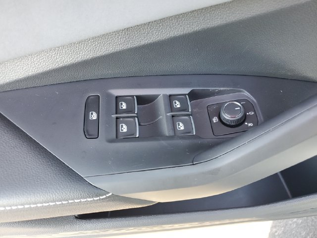 New 2027 Volkswagen Jetta SE FWD image 13