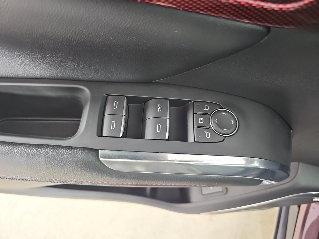Certified 2024 Chevrolet Traverse RS w/ LPO, Floor Liner Package AWD/4WD image 35