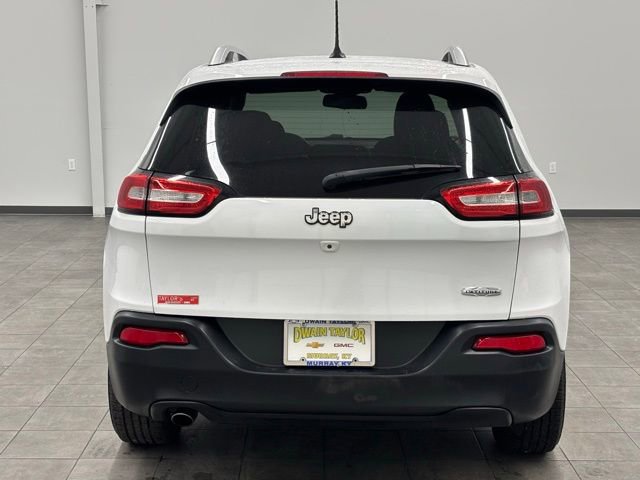 Used 2015 Jeep Cherokee Latitude AWD/4WD image 3