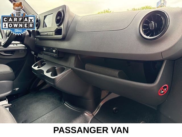 Used 2024 Mercedes-Benz Sprinter 2500 image 29
