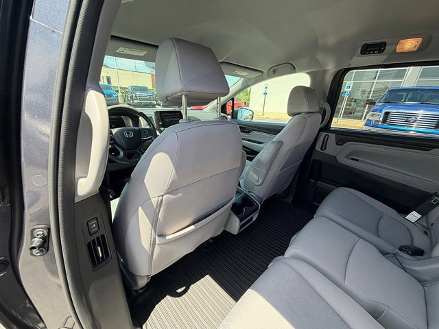 Used 2022 Honda Odyssey EX image 11