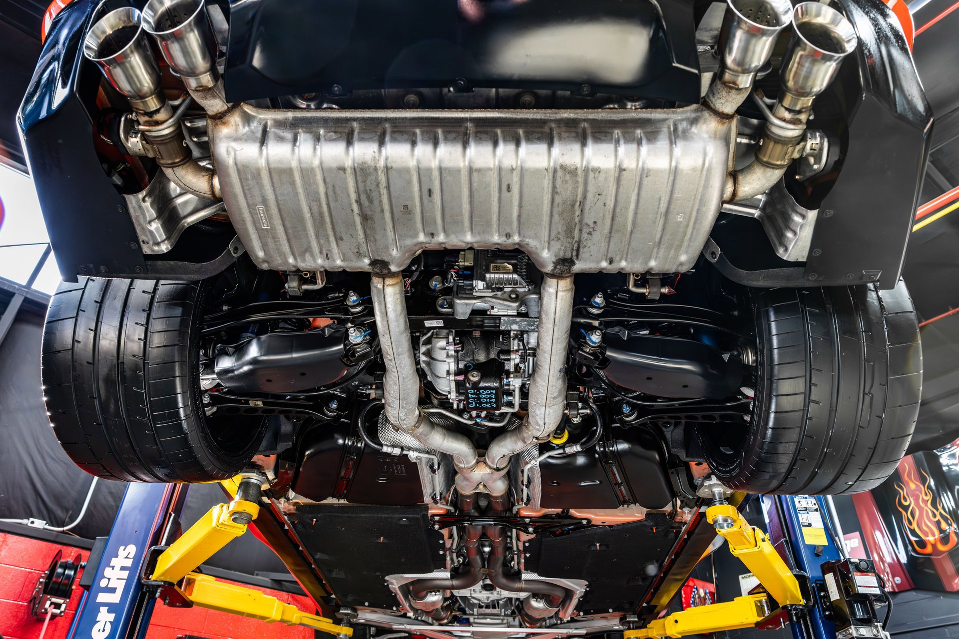 Used 2021 Chevrolet Camaro ZL1 image 4