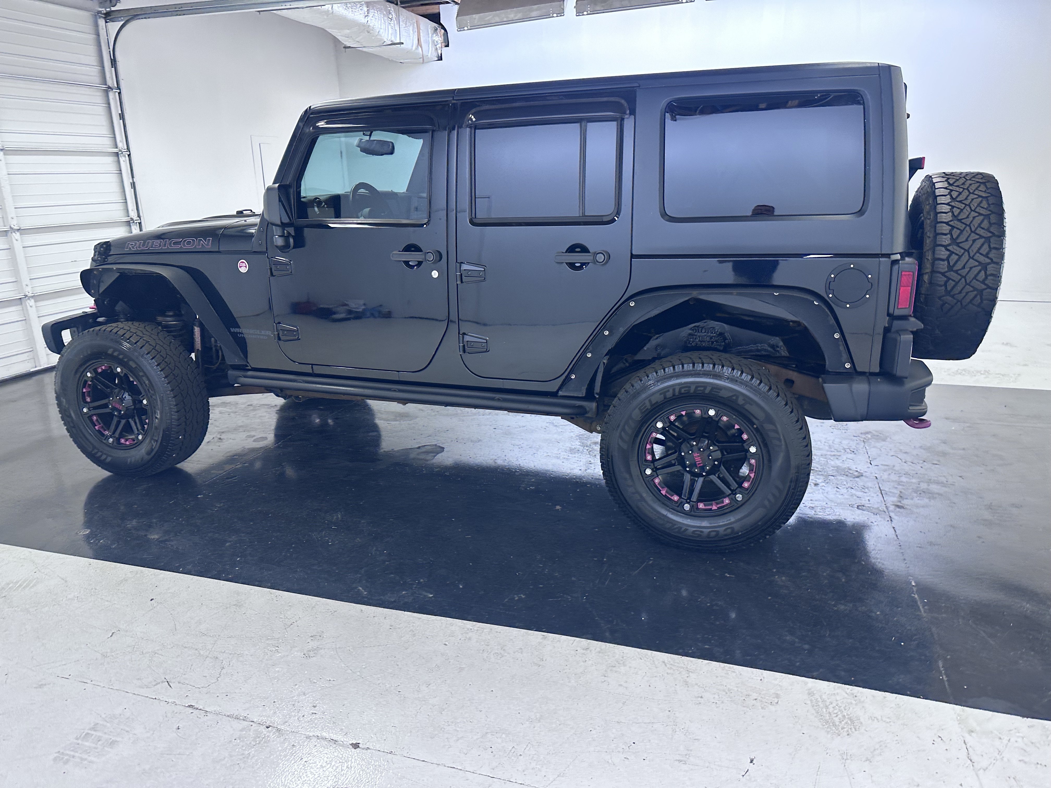 Used 2015 Jeep Wrangler Unlimited Rubicon AWD/4WD image 10
