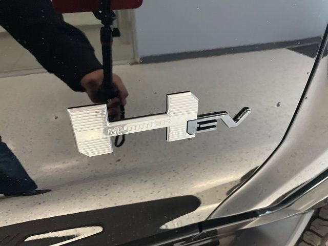 New 2025 GMC Hummer EV 2X image 17