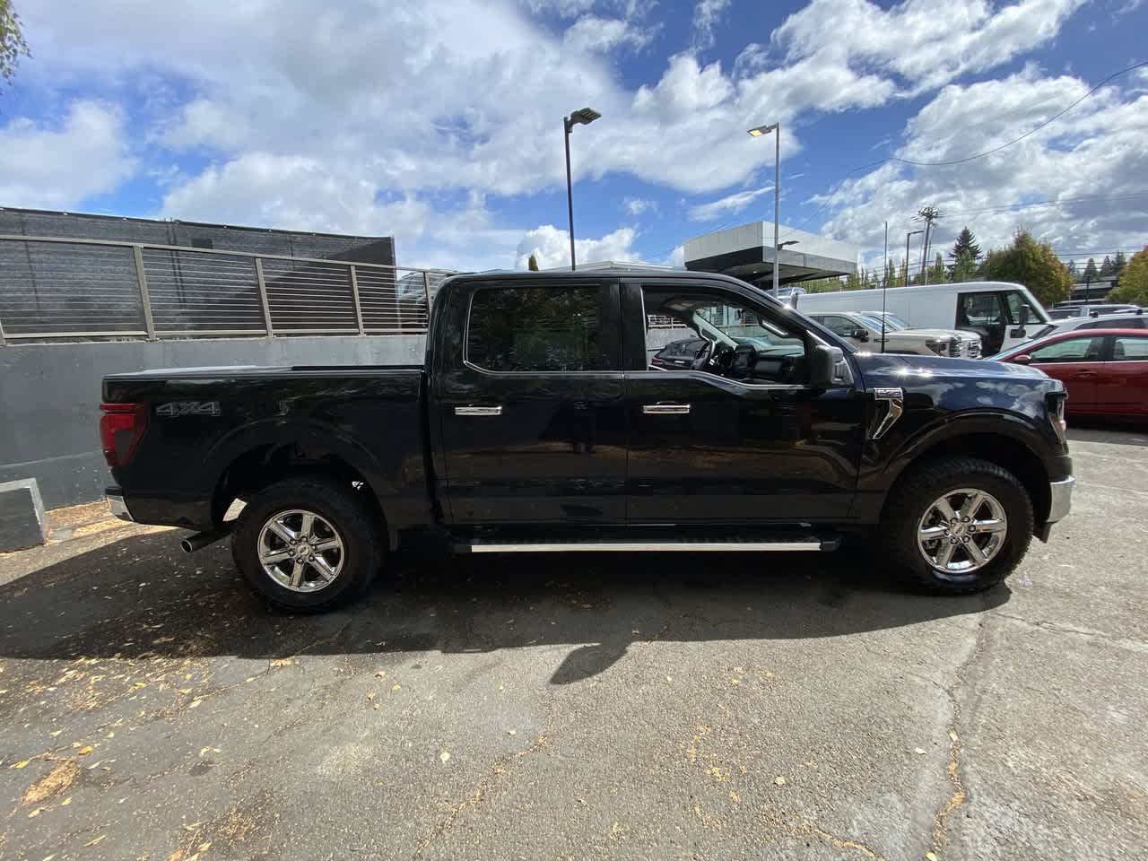 Used 2025 Ford F150 XLT AWD/4WD image 7