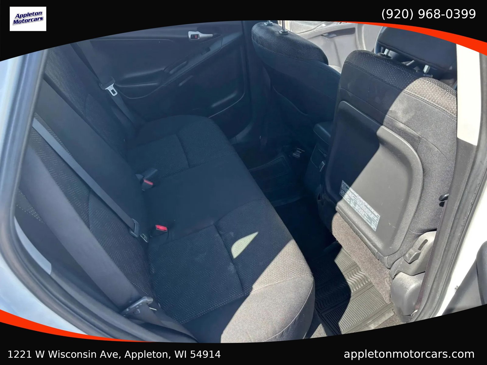 Used 2009 Pontiac Vibe w/ Preferred Package FWD image 22