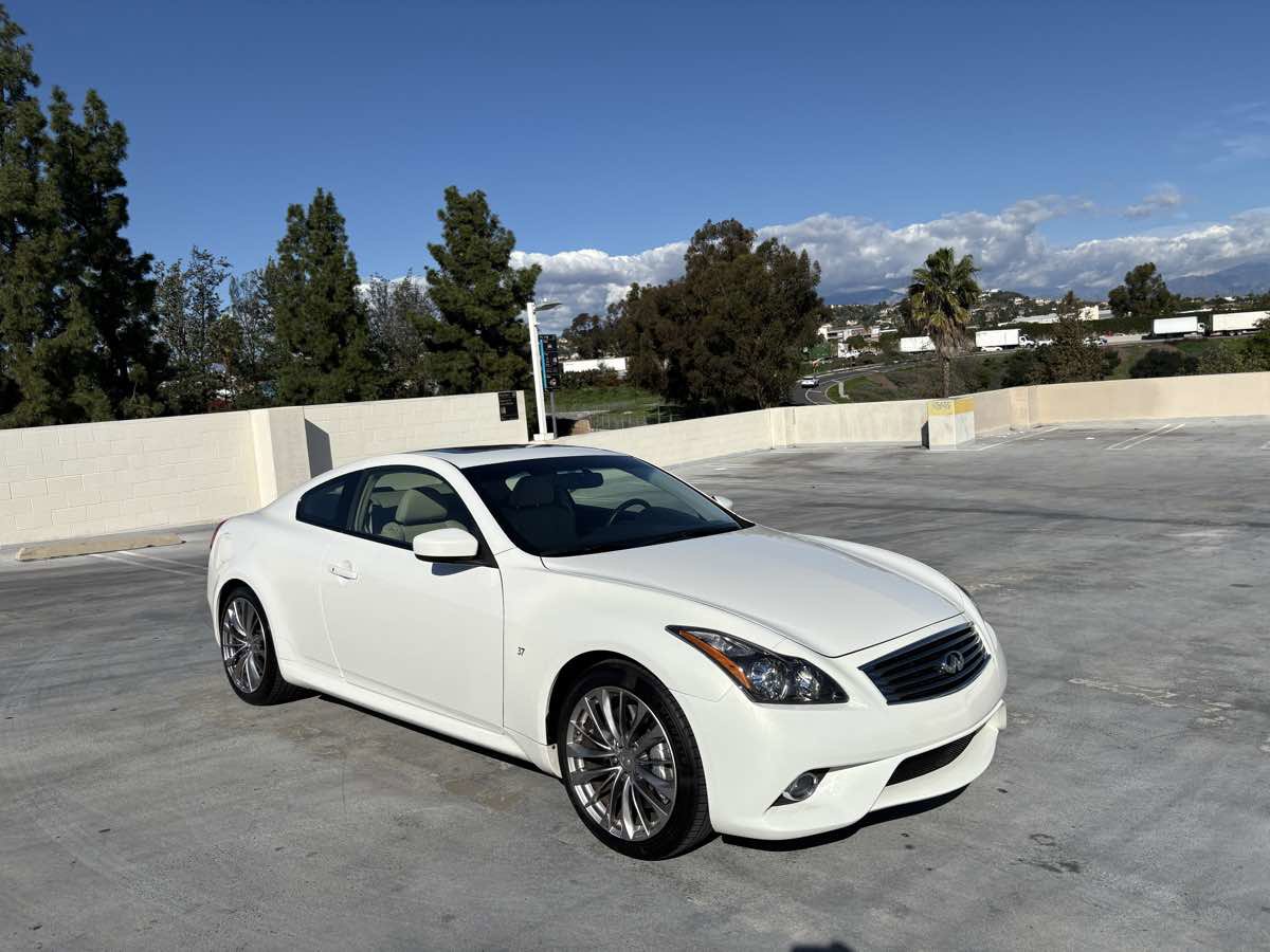 Used 2014 INFINITI Q60 Journey w/ Premium Package image 40